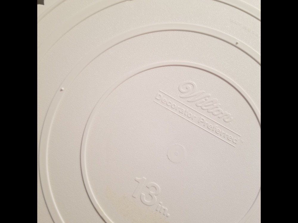 Wilton 13″ round tier plate 