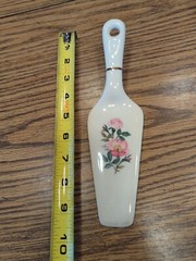 Vintage Decorative Porcelain Cake Server Cutter Holiday Wedding Birthday Etc.