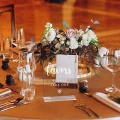 Modern Minimalist Wedding Sign 5×7 – Durable Acrylic Table Decor for Ceremonies