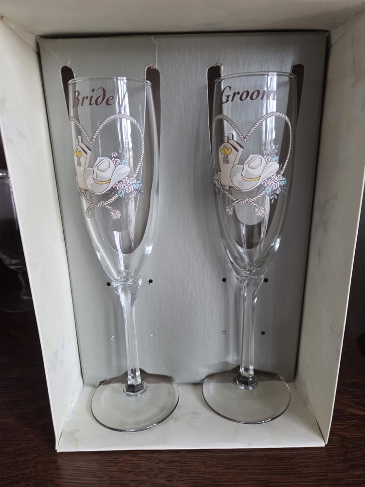 Vintage Wedding Star Western Cowboy Champagne Toasting Flutes Boots Hat Country
