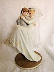 Enesco ~ Wedding Cake Topper ~ Over the Threshold ~ Treasured Memories ~1990 VTG