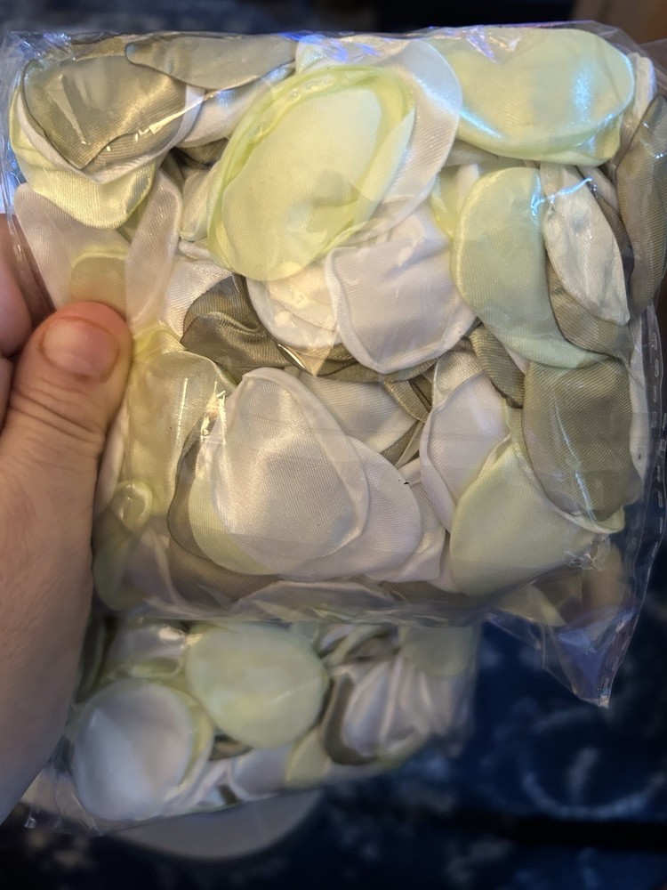 Artificial White & Ivory Rose Petals Wedding Decor, Romantic Theme