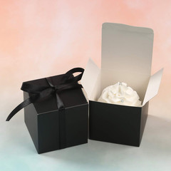 100Pcs Wedding Favor Boxes, Paper Gift Boxes 3X3X3 Inches Small Gift Boxes with