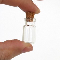 MaxMau 100pcs 1ml Small Mini Glass Bottles Jars with Cork Stoppers Tiny Clear