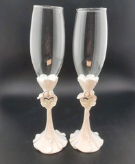 Bride & Groom Toasting Glasses Wedding Champagne 2 Flute White Hearts Romantic
