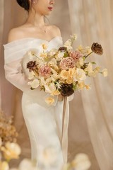 Ling’s Moment Earth Brown and Butter Free-Form Bridal Bouquet 13 in
