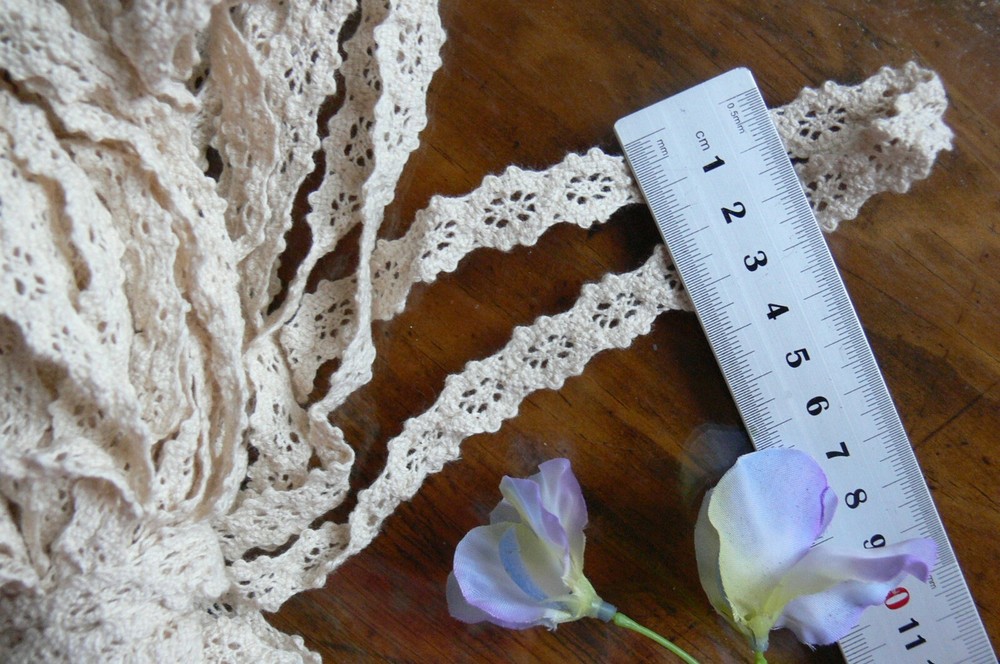 Cluny Cotton Insert Lace CHAMPAGNE CREAM 12mmWide 5 Metre Length – ft259CLUNY