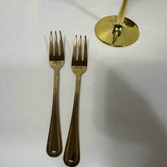 Parihy Gold Wedding Cake And Server Set Wedding Champagne Flute, MISSING A GLASS