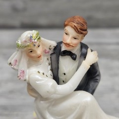 Wedding Cake Topper Bride & Groom Figurine Favor Edwardian or Victorian O’Well