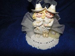 New Western Cowgirl Cowboy Couple Wedding Cake topper with Kissing Doves