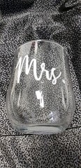 Mew ~ Set of 2 16 oz ‘Mr/Mrs’ Stemless Wine Glasses Wedding Anniversary Gifts