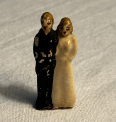 Vintage Bride & Groom Figurine Ceramic Black/White Couple 1.5 in Hand Painted
