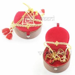 Traditional Maharashtrian Mundavalya With Basing Combo for Bride & Groom