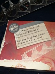 Wilton Wedding 3pc Crystal-Look Bridge & Stairway Set Cake Topper Clear Tier G43
