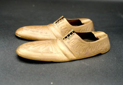 Vintage Solid Brass Poe Pair Of Shoes India Handmade Casual Footwear Ashtray