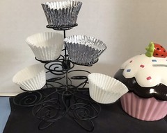 Wrought Iron Black Metal Cup Cake Holder 13 Cup Cakes