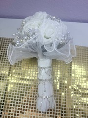 White Rose Bridal Bouquet Crystal Rhinestone Faux Pearl Wedding Brooch Bouquet