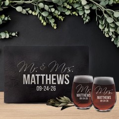 Mr & Mrs Personalized Engraved Champagne Flutes – Wedding Toasting Glasses Set o