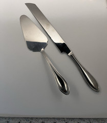 2-Piece Premium Cake Cutting Set Knife Server with Serrated Design International