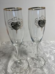 Rawcliffe Champaign 8” Bride And Groom Glasses With Pewter Heart Emblem