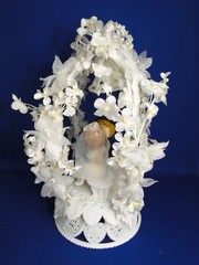New Vintage Wilton «Lover’s Bower » Wedding Cake Top, kissing couple, 110-3006