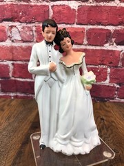 RARE Vintage 1950’s Porcelain WEDDING CAKE TOPPER BRIDE & GROOM Both In WHITE 7″