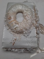 White Lace Satin Cloth Beaded Padded Wedding Photo Album Handmade VTG 15/10