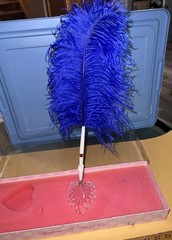 Vintage Hortense B. Hewitt Elegant Ostrich Feather Plume Pen w/ Holder