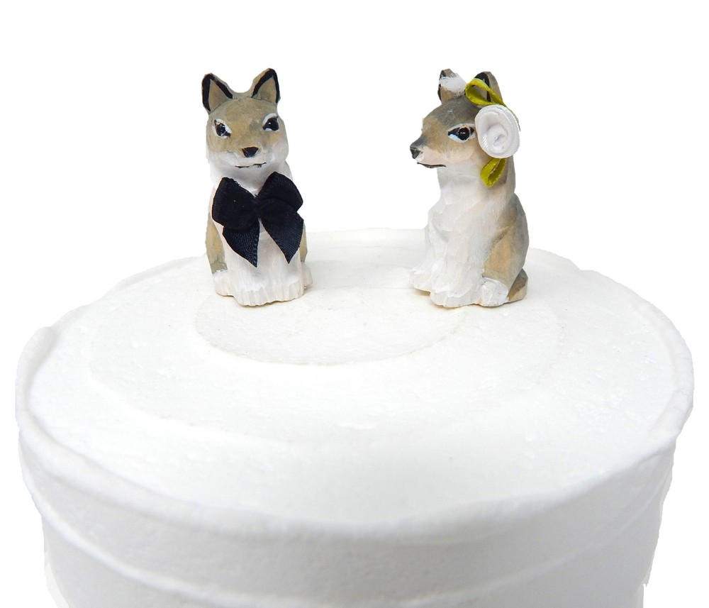 Wolf Cake Top Bride Groom Love Forest Woodland Wedding Engage Carve Wood Statue