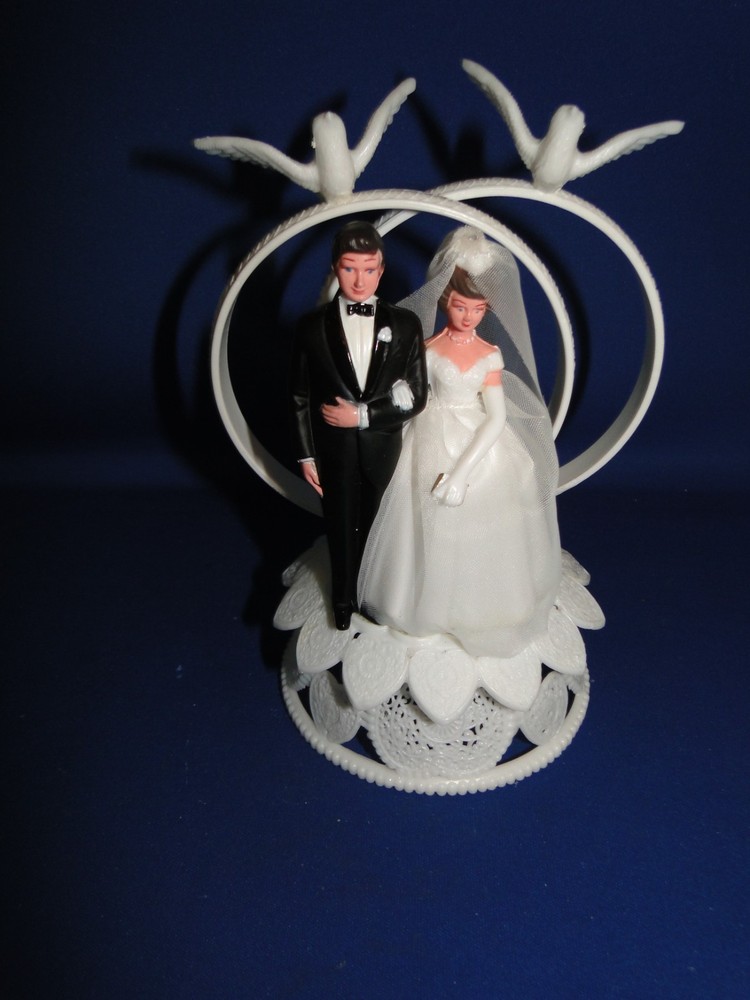 New Vintage Wilton Petite Double Rings Couple Wedding CakeTop, doves, 104-42413