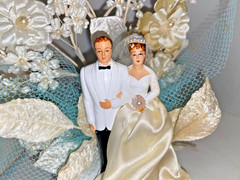 Vintage 1950’s Hand Painted Coast Novelty Wedding Cake Couple Topper W/Orig Box