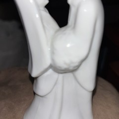 white porcelain bride/groom wedding cake topper