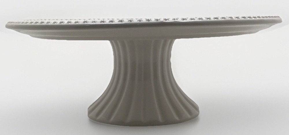 Transpac Hobnail Off-White Round Dolomite Pedestal Cake Stand – Small Defect