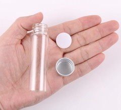 MaxMau 24 Glass Small Bottles 20ml Mini Jars with Screwed Metal Lids Clear