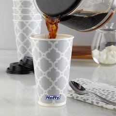 Hefty Disposable Hot Cups with Lids, Leak-Resistant Disposable, 16 Oz, 20 Count