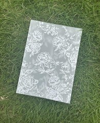 Puremigo 50 Pack Pre-Folded Vellum Jackets for 5×7 Inches, White Floral