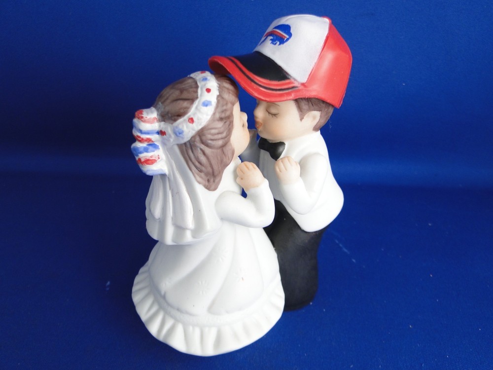New Buffalo Bills Kissing Bride & Groom Wedding Cake Top figurine with cap