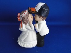 New Chicago Bears Kissing Bride & Groom Wedding Cake Top figurine with cap