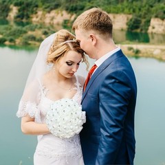Chic White Bridal Bouquet with Foam Roses for Parties and Anniversaries