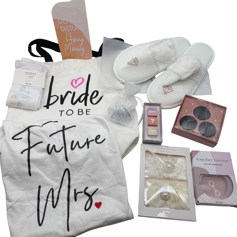 Miss To Mrs Bridal Bundle Bride To Be Tote Shirt Small Slippers Garter Set USED