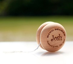 Personalized Wooden Yo-yo Classic Wood Toy Keepsake Ring Bear Wedding Party Gift
