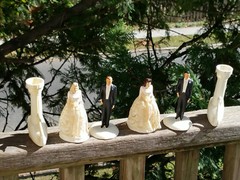 2 PAIRS VINTAGE 1947 WEDDING CAKE TOPPERS BRIDE / GROOM COAST NOVELTY CHALKWARE
