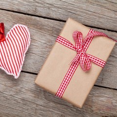Red and White Checkered Ribbon, 3/8 Inch x 50 Yard Roll for Gift Wrapping, Ch…