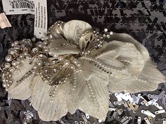 NEW $189 David’s Bridal Flowers Pearls Crystals Elegant Clip In Hair Headpiece
