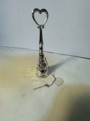 Vintage Sheridan Silver Plated Bouquet Holder | Hearts