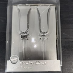 Wilton Toasting Glasses, Set Of 2 Fluted Wedding Champagne Glasses NEW