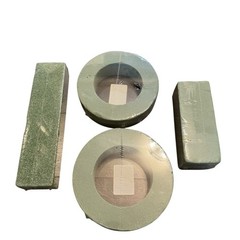 Floral Foam Blocks and Rings Set in Green NEW