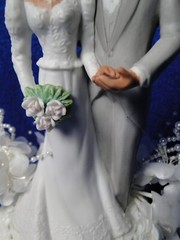 New Wilton «Heavenly» Designer Series Wedding Cake Top, grey Tux # 118-603