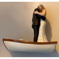 Weddingstar Porcelain Cake Topper Bride And Groom Couple Figurine – «Row Away»