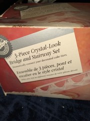 Wilton Wedding 3pc Crystal-Look Bridge & Stairway Set Cake Topper Clear Tier G43